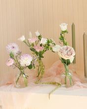 Load image into Gallery viewer, Bud Vase
