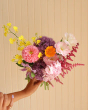 Load image into Gallery viewer, Bridesmaid Posy
