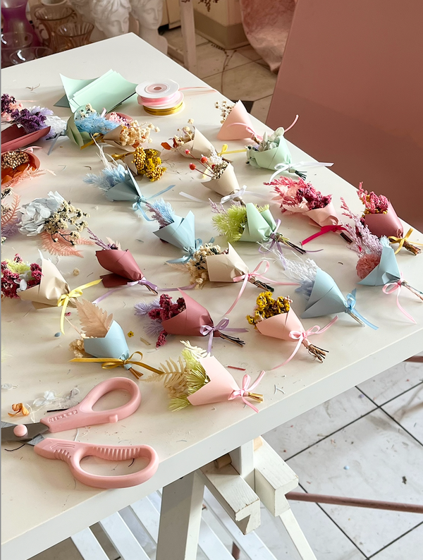 Rococo Mini Preserved Bouquet Magnet Set image 3