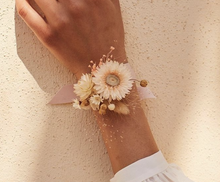 Load image into Gallery viewer, Dried Corsage

