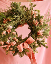 Load image into Gallery viewer, Rococo&#39;s Winter Wreath
